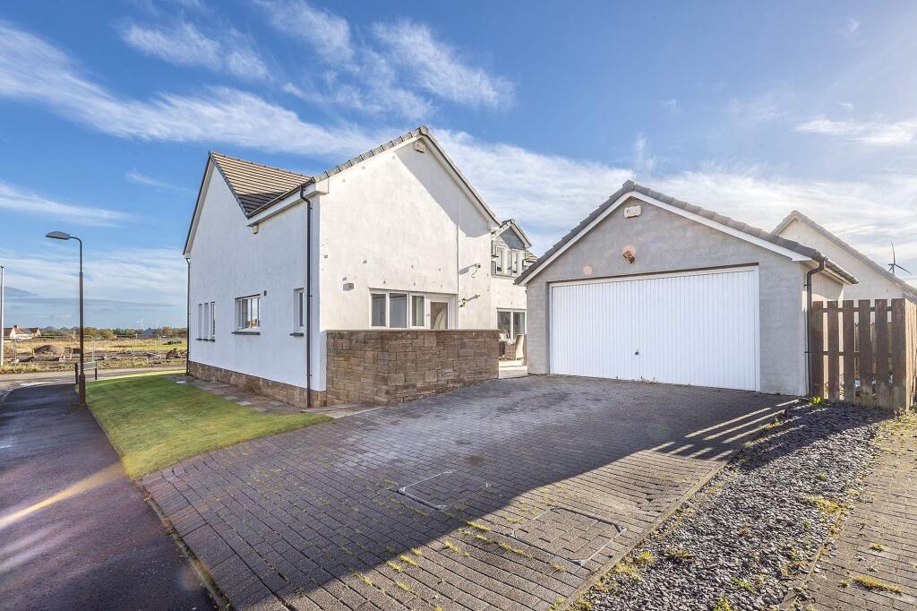 Garage/Driveway