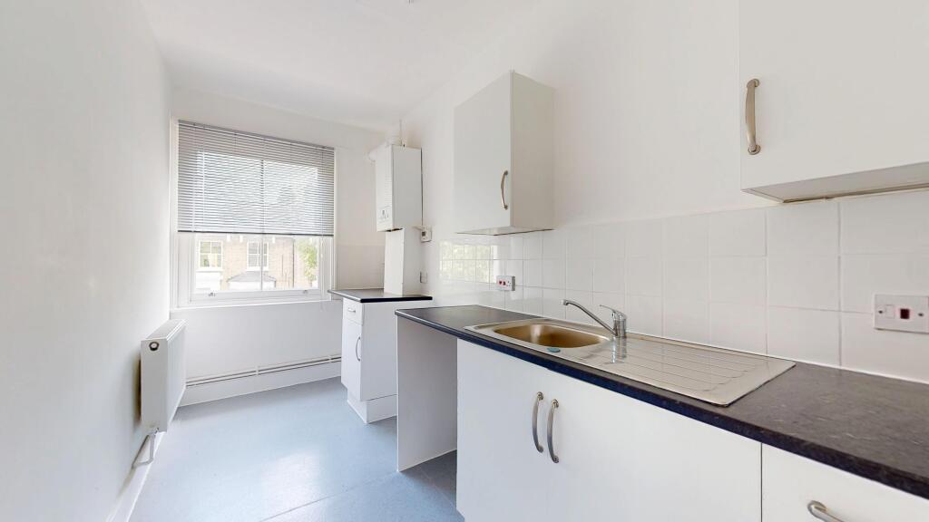 Flat B, 43 Montague Road, Hackney, London, E8 2HN