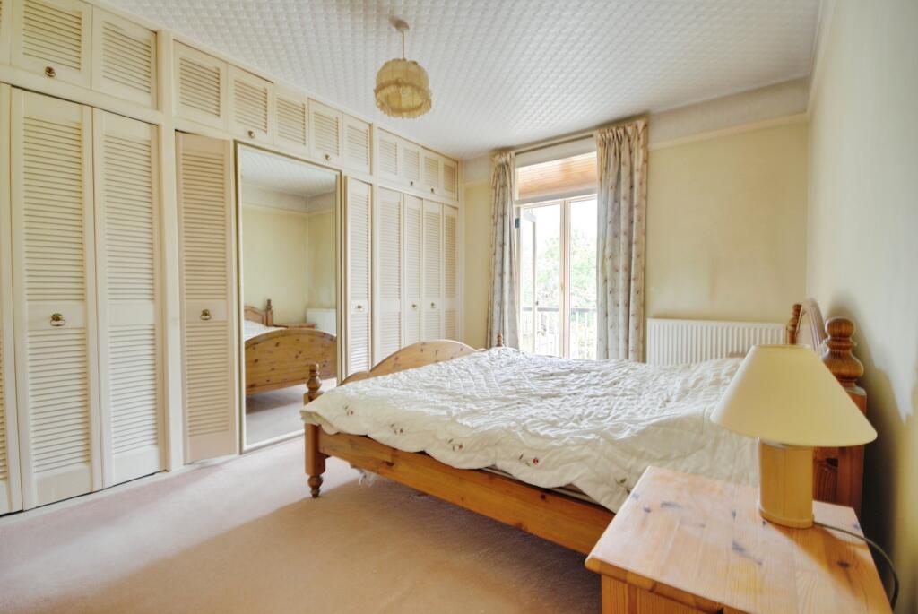 pbox-bedroom-297869.jpg