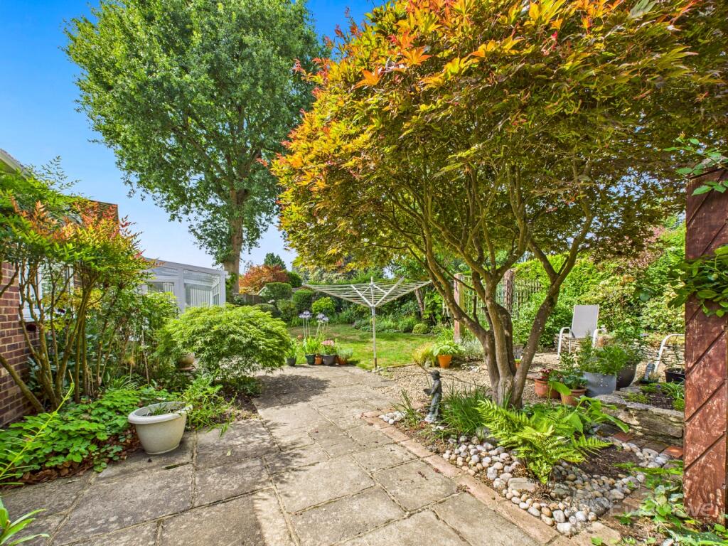 CAM03624G0-PR0148-STILL040