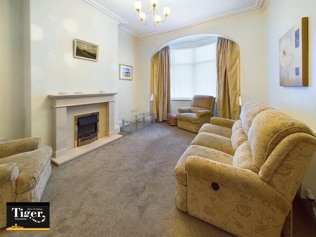 CAM02176G0-PR0434...