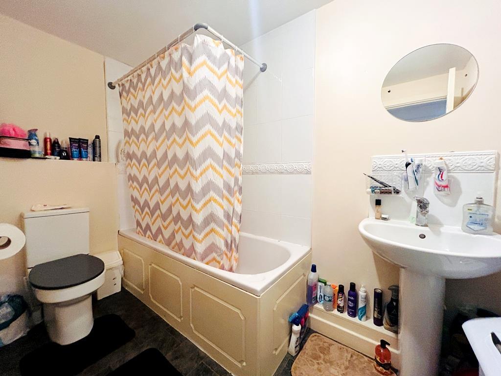 Bathroom.JPEG