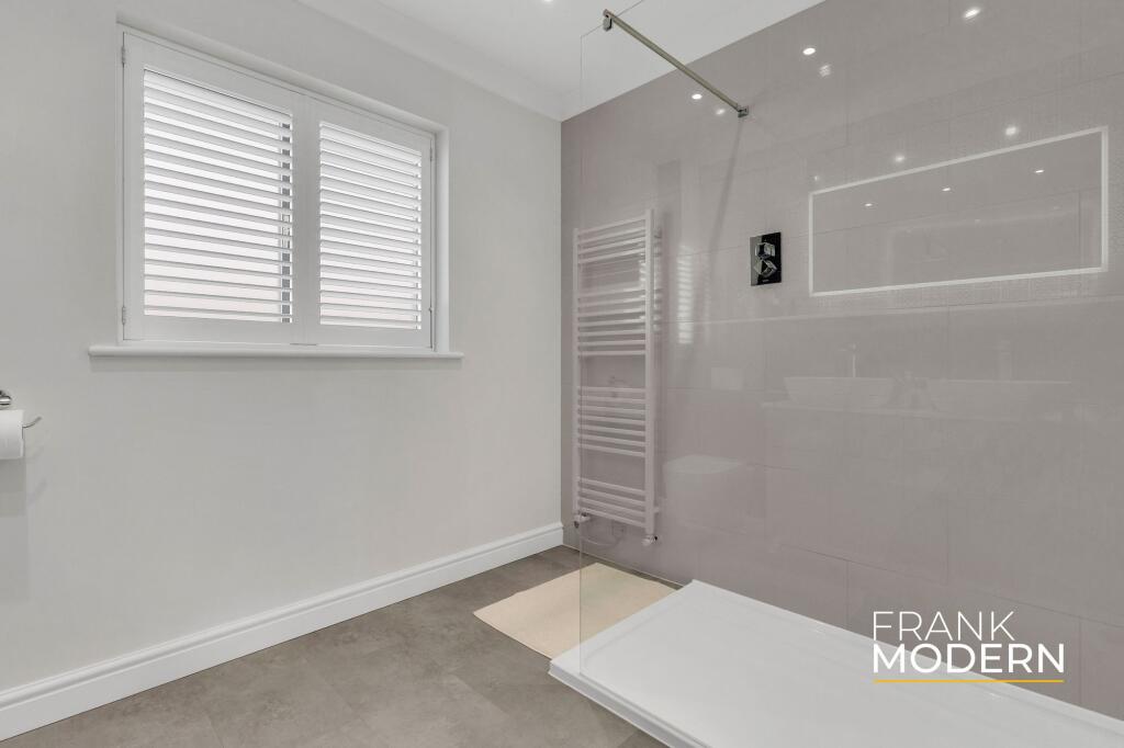 Bedroom One En-Suite