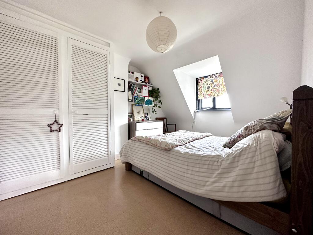 Bed 1