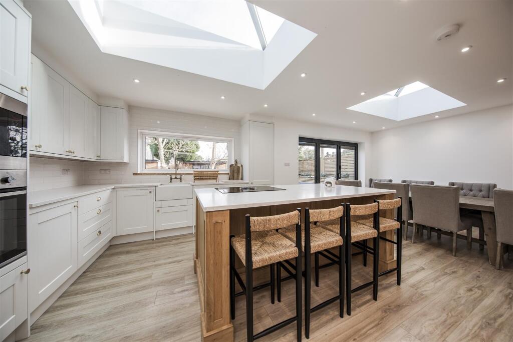 Light Lantern Style Windows