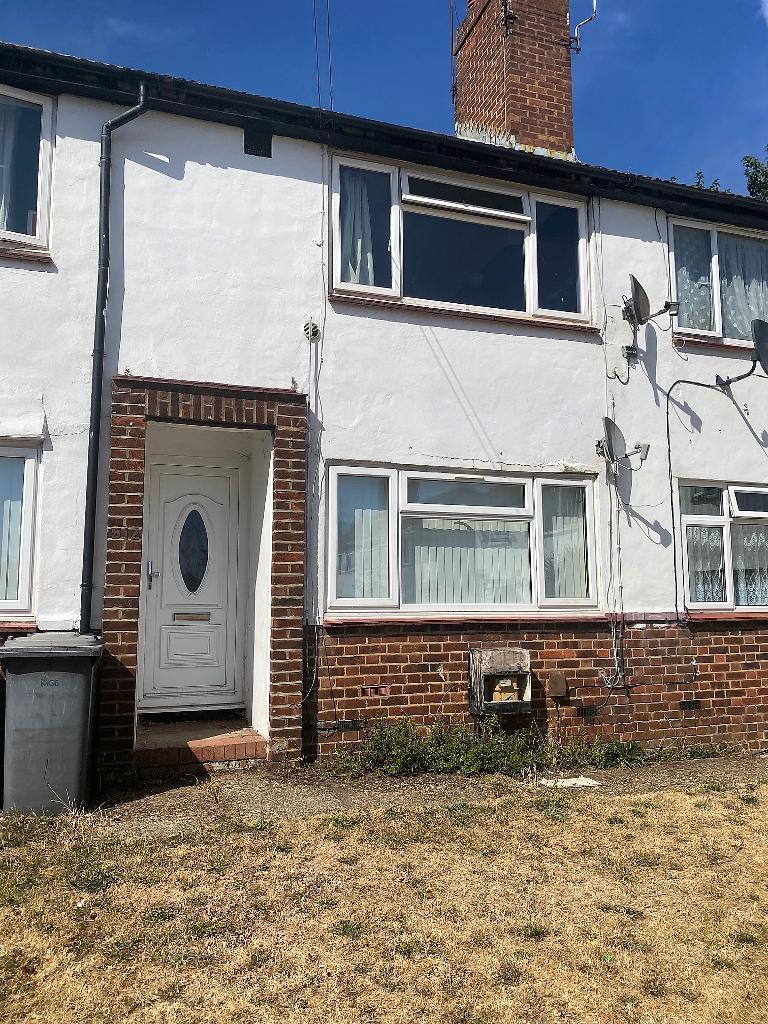 Broad Oak Court, Slough, SL2 1HY