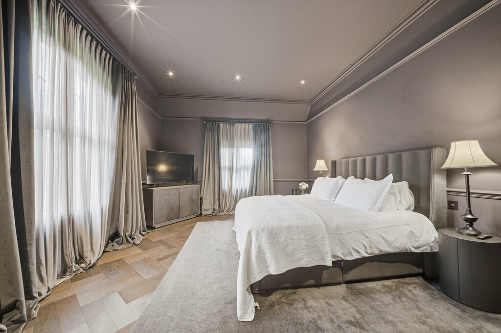 Westfield, West L...