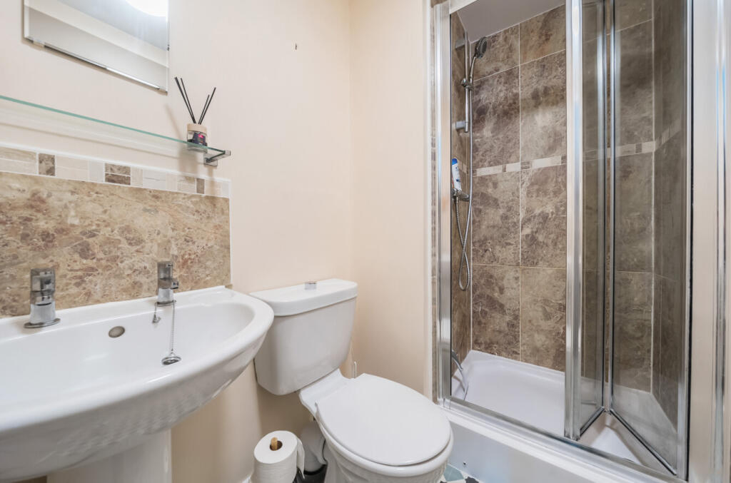 1303756-17-684048...