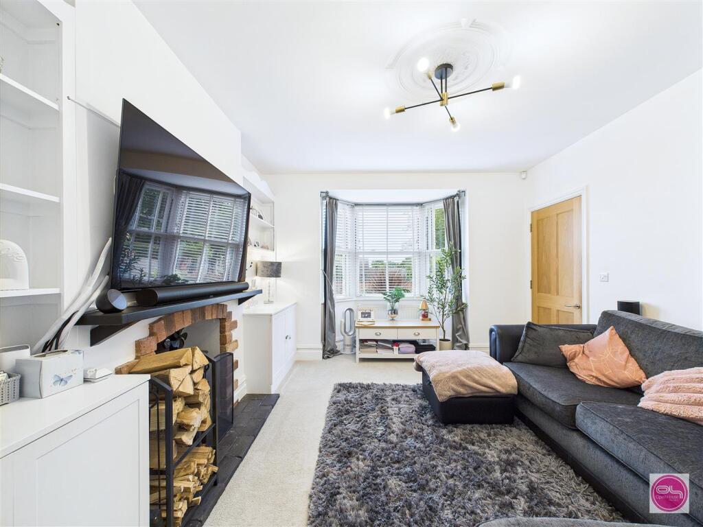 Newhall Road (3).jpg