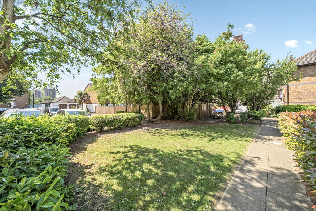 1289422-13-682727...