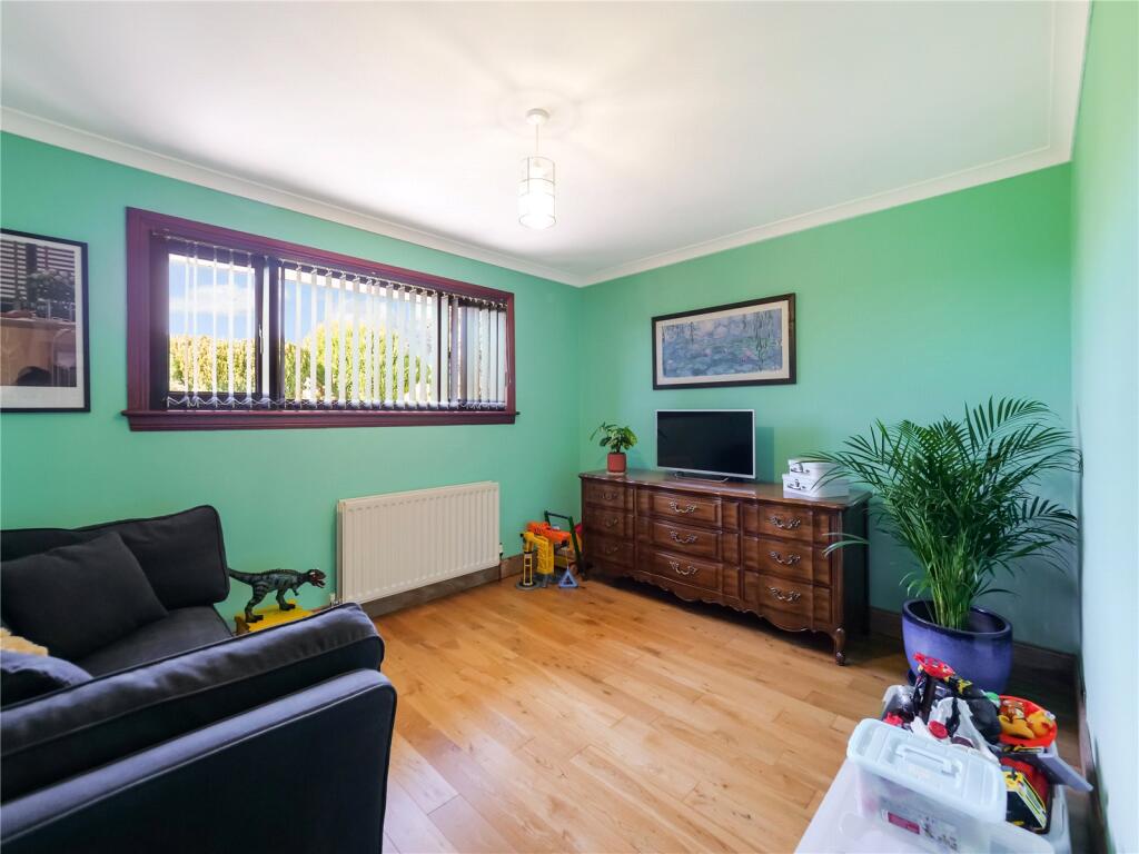 Bed 3/Family Room