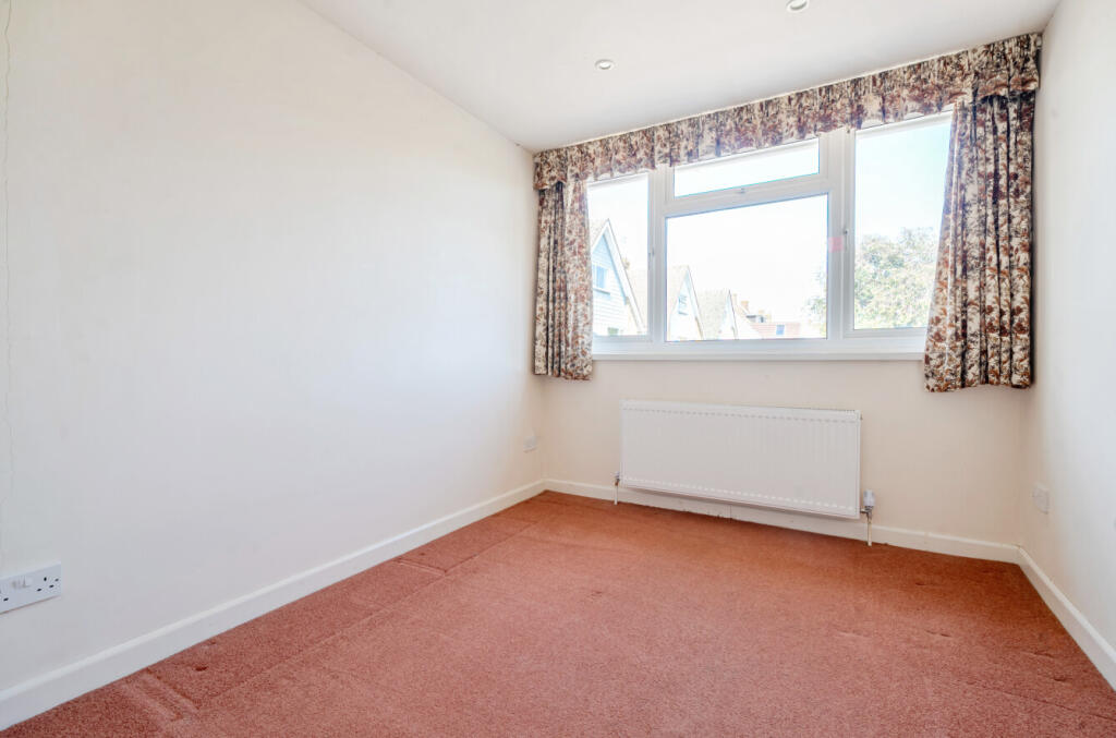 1335448-5-6899f06...