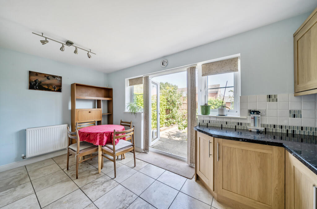 1336228-11-689b67...