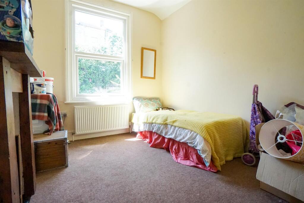156 Hughenden Road (30).jpg