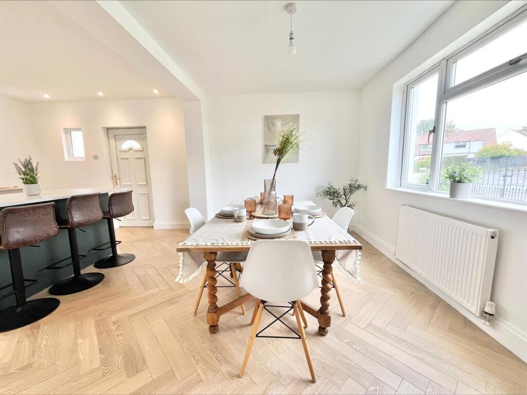 Dining Kitchen
