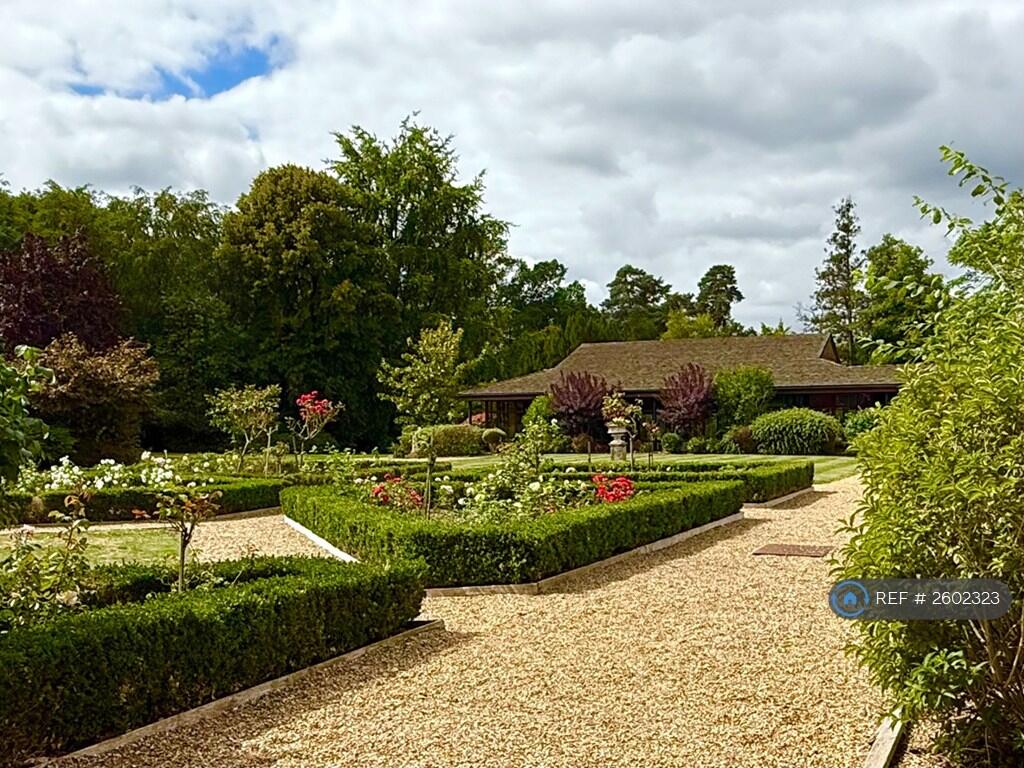 Formal Garden Towards Leisure Facilities
