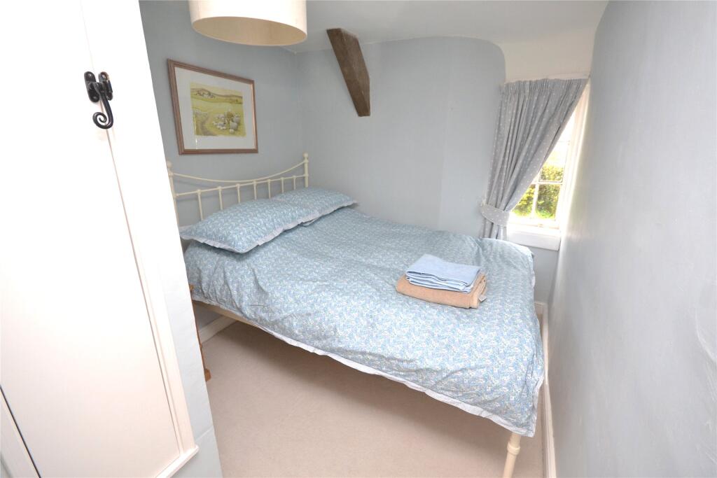 2nd Bedroom