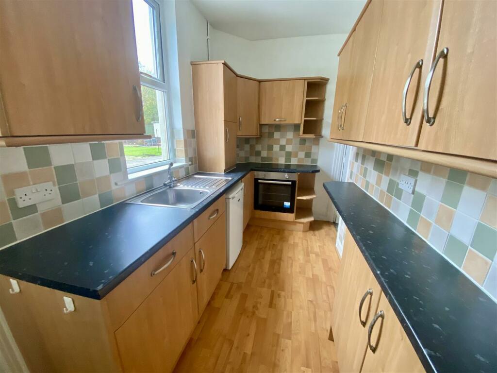 Bramleys Estate Agents - Greenside Road - Mirfield
