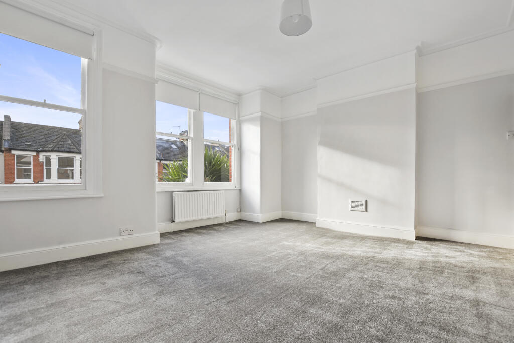 5 bedroom 1.jpg