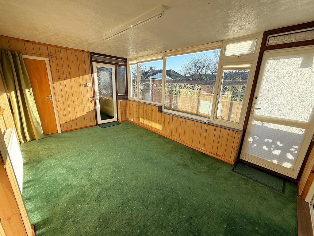 GARDEN ROOM 2