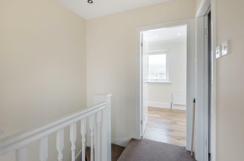 7 Eliot Court - 10.jpeg