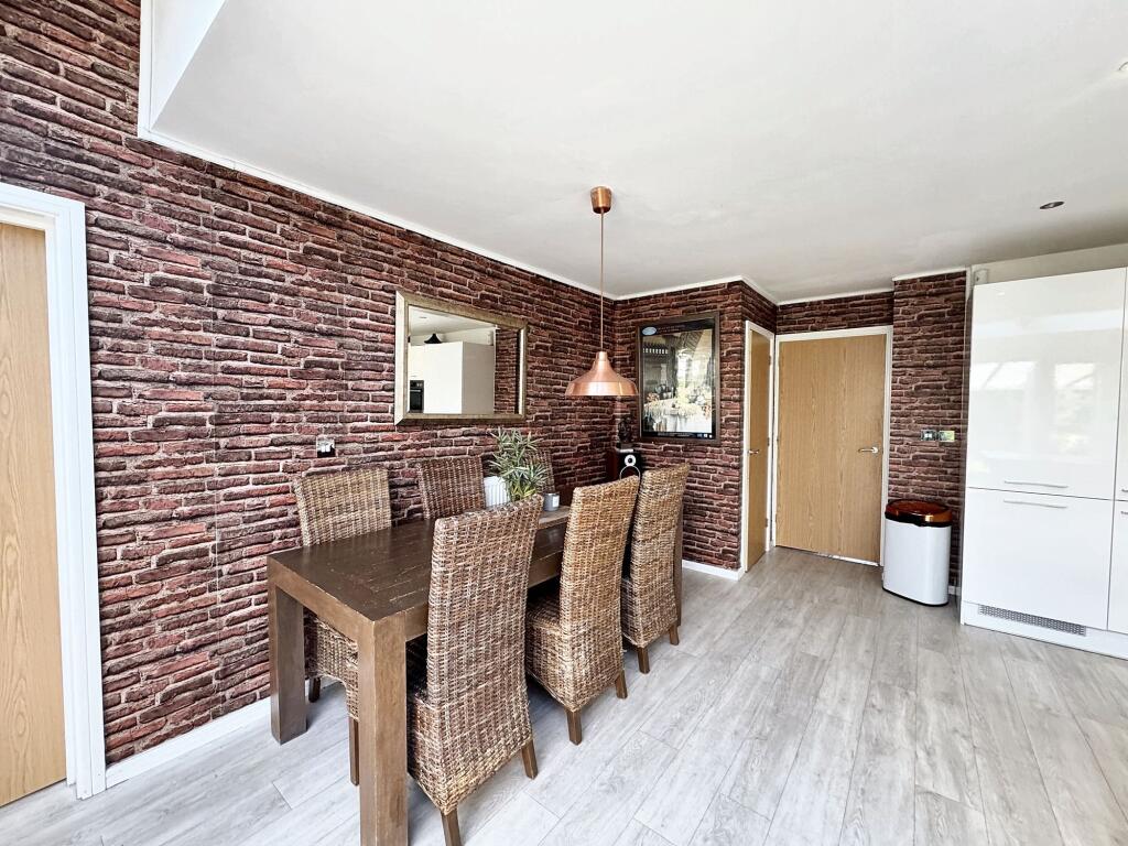 Kitchen/Diner/Family Room