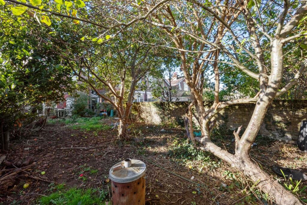 Modena Road, 23-024.JPG