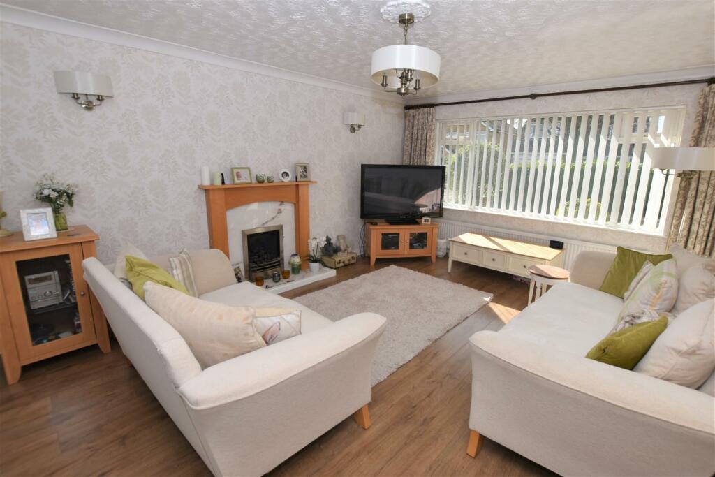 Lounge.jpg