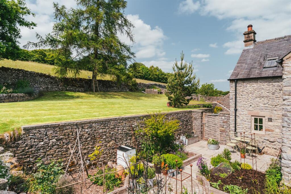 Exterior and Gardens