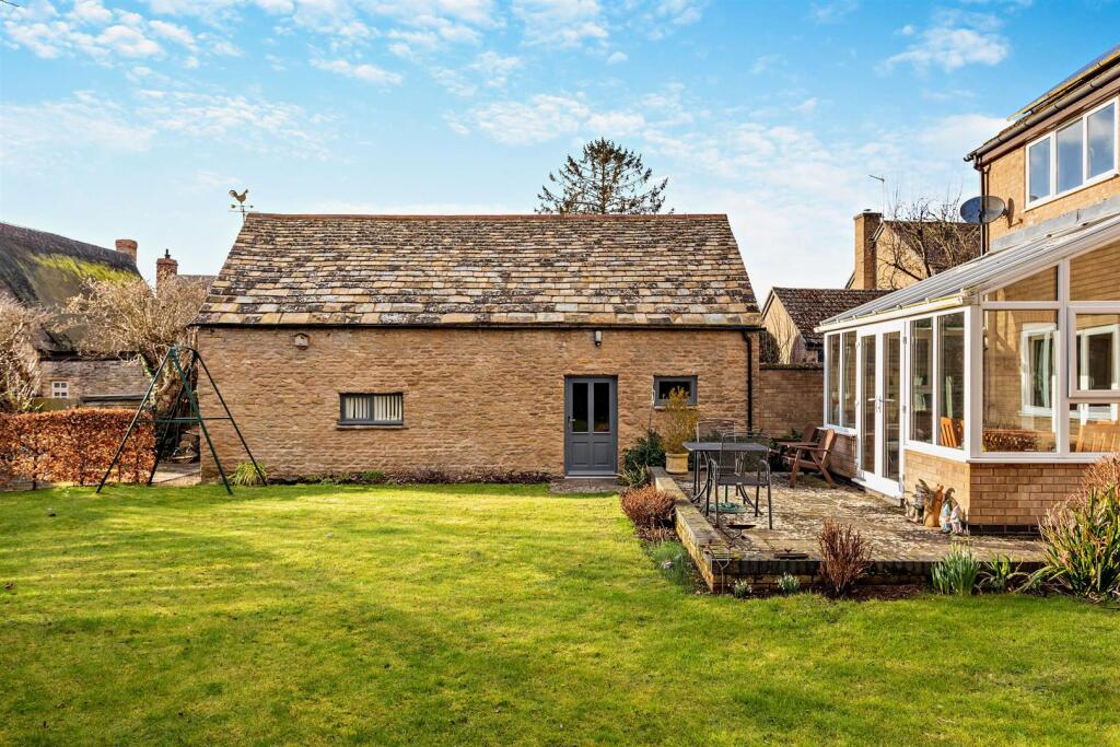 8635571-exterior07-8