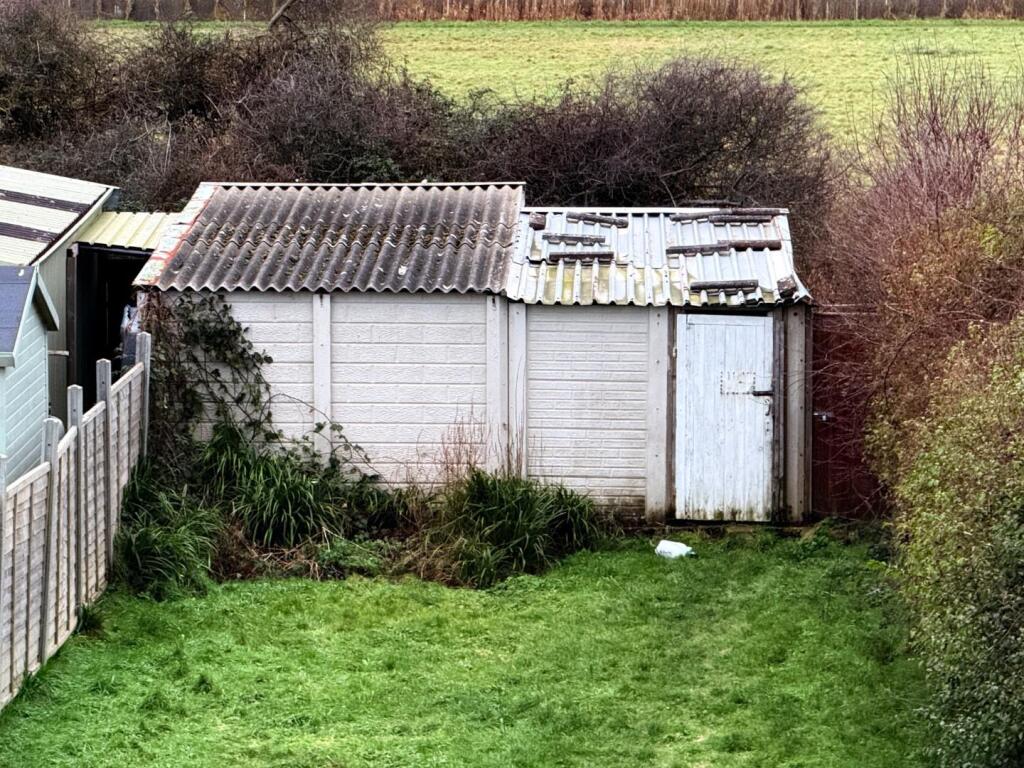 366 Bexhill Road Garages.JPG