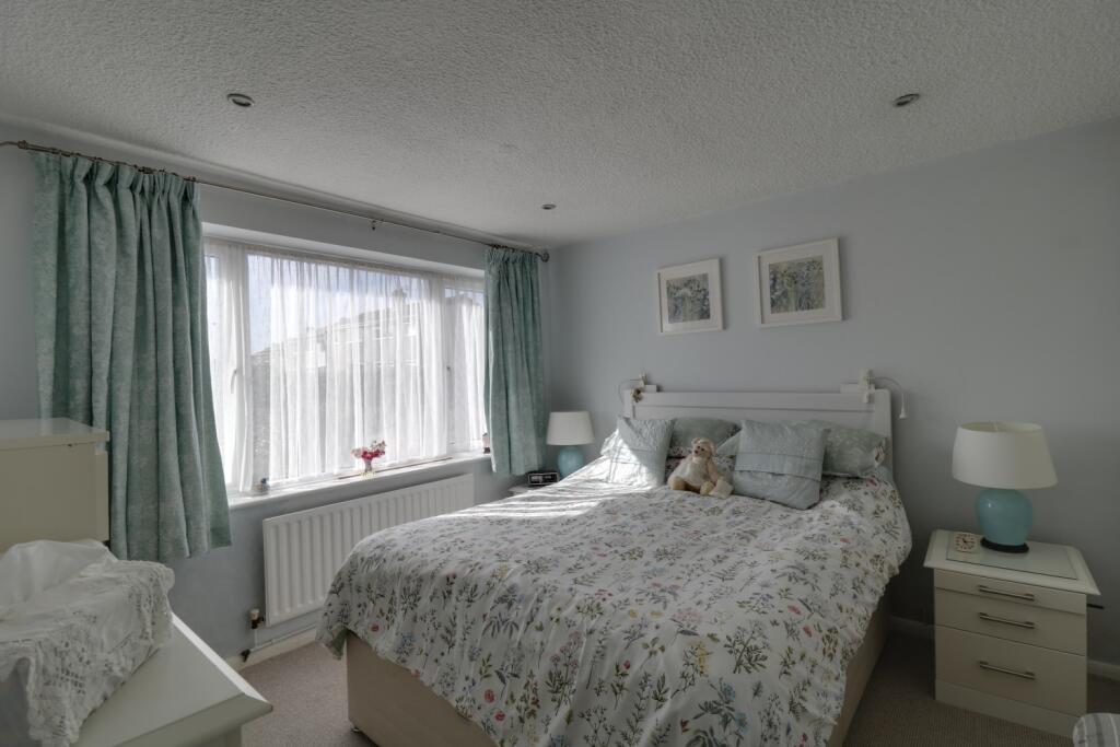 Bed 1 a