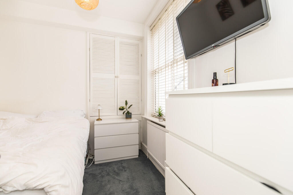 GFF 38 Lansdowne ...