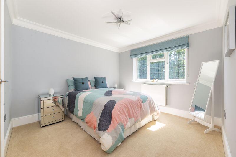 Bedroom 4 - Photo 1