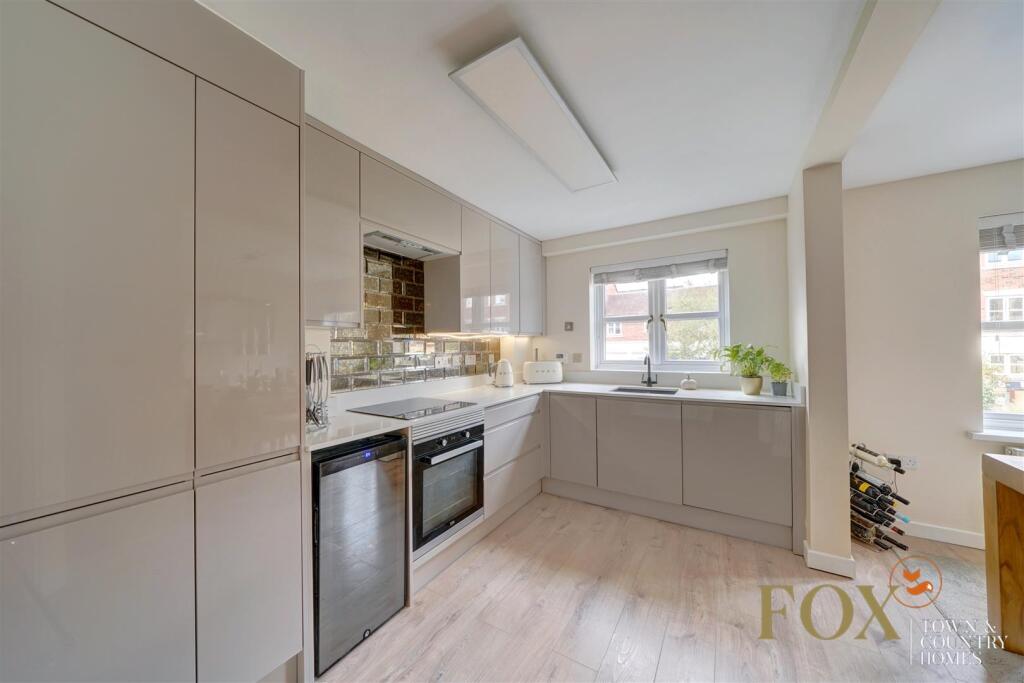 43 Sansome Place (13