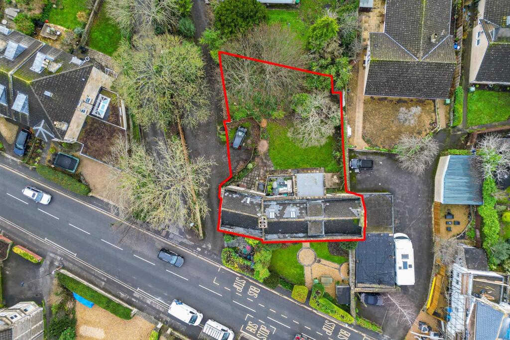 Garden Flat, 63 Newbridge Hill, Newbridge, Bath BA