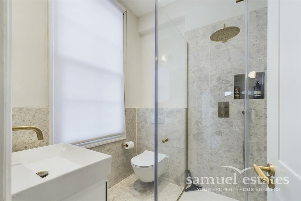 Main Bathroom