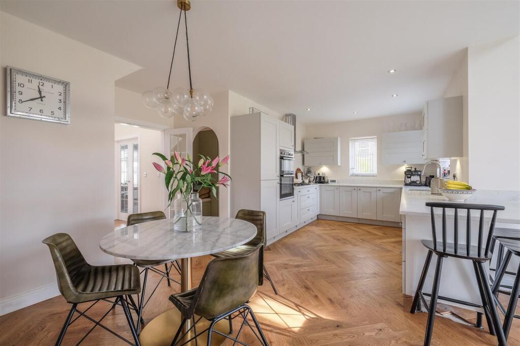 Open Plan Kitchen/Diner/Living space