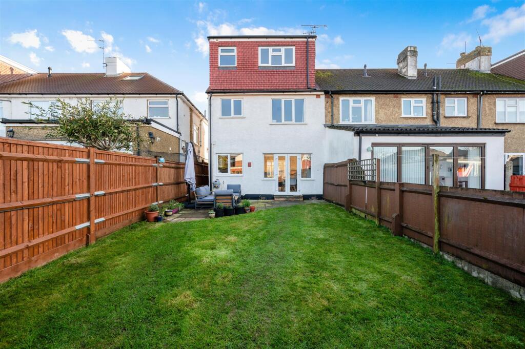 DIRDENE GARDENS, (14).jpg