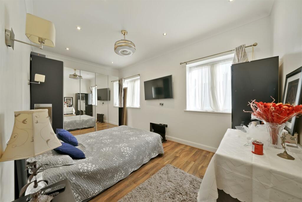 6 Dollis Hill Avenue - Q289JVUiZZsiT0wNo6rt.jpg