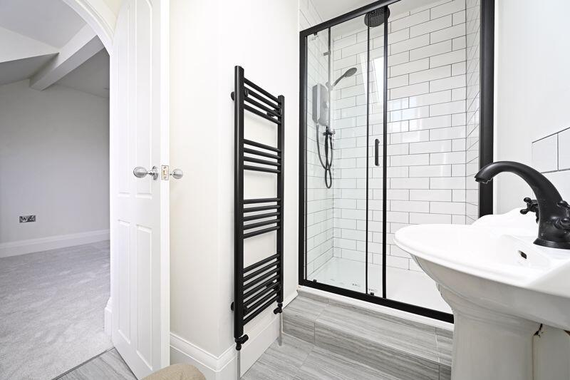Second Floor Ensuite 