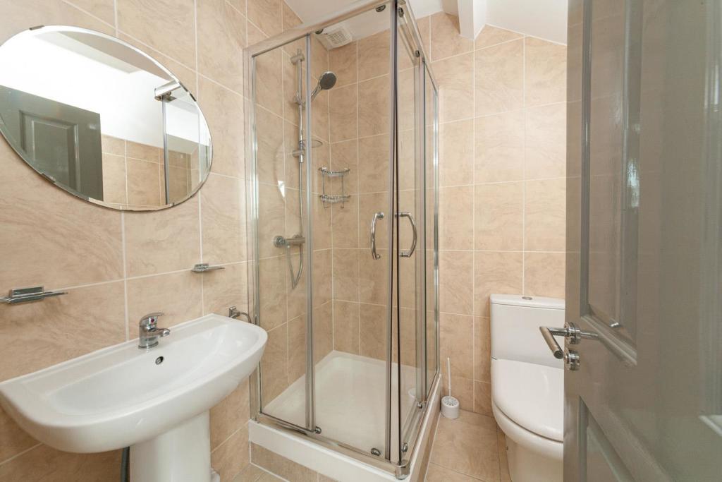8 st james house 7.jpg