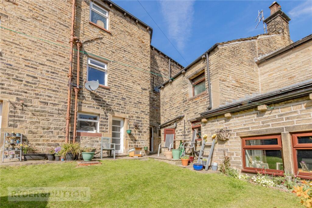 Shared Rear Garden
