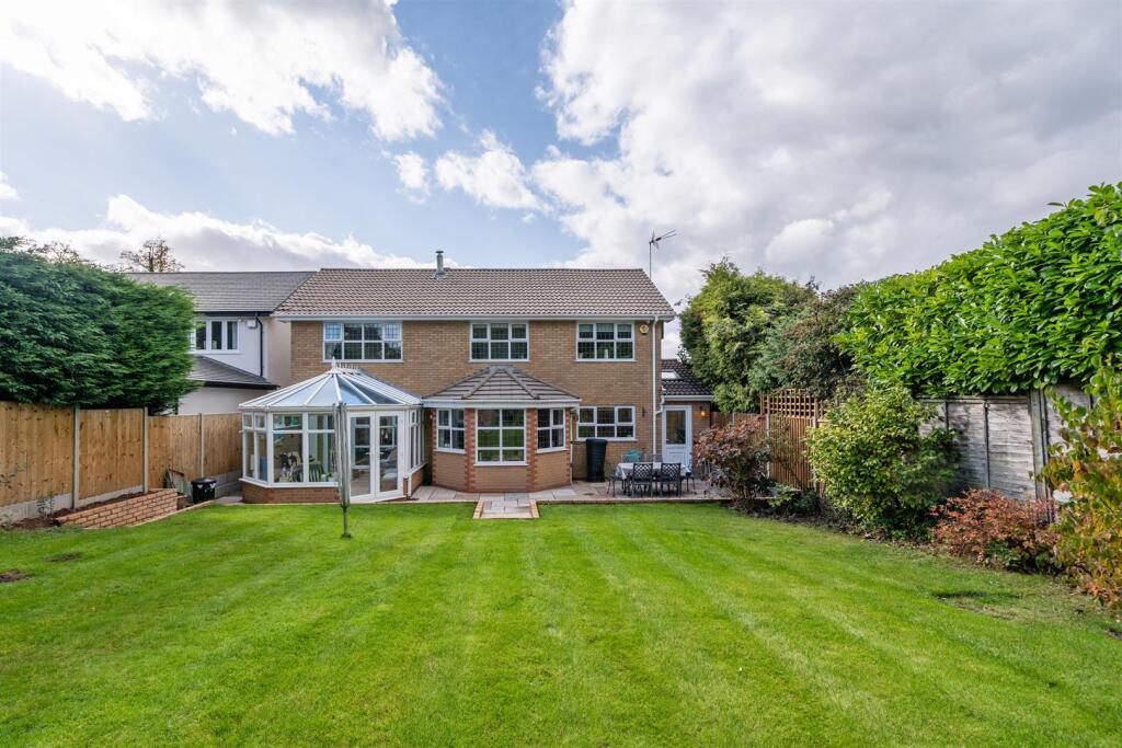 27 Warren Drive, Dorridge, B93 8 JY_LO_24.jpg