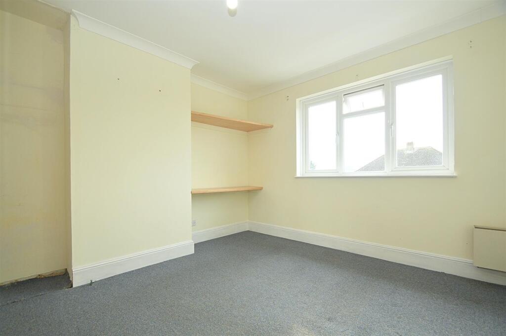 resizedBed1a.jpg