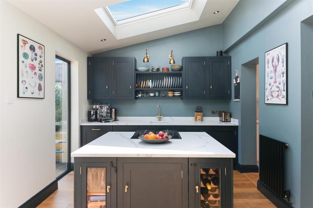 ROUNDWOOD WAY,84 - (16).jpg