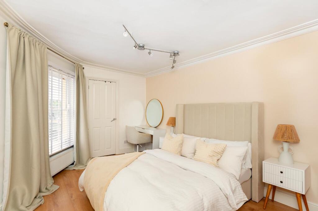 F21GHCN - Bedroom J.jpg