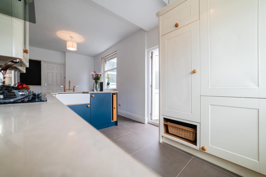 Call 02920 454555 to secure your viewing_11