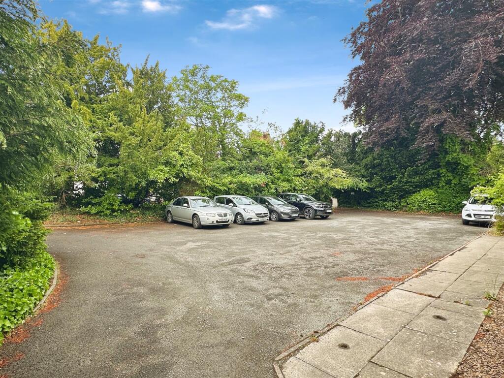 ce32556d--4495-9C3E-A5C3661825EA-15878-00000577209