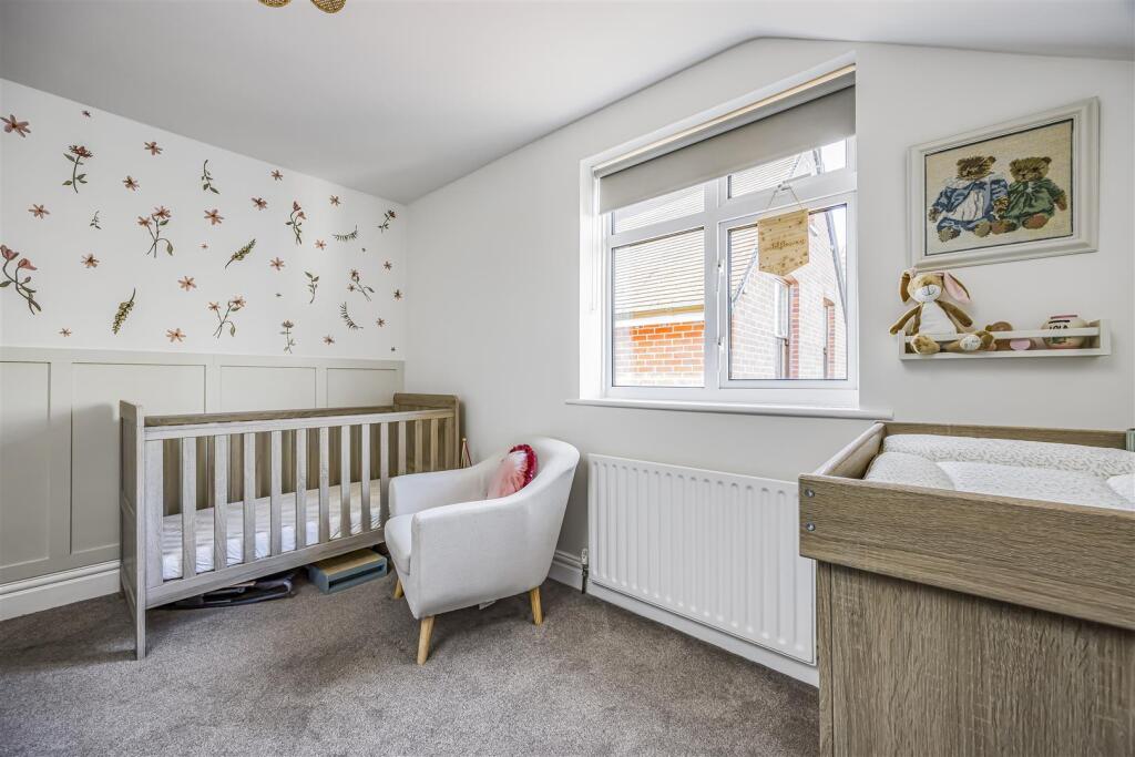 28 Silvester Road, Cowplain-PorticoMarketing-SoldB